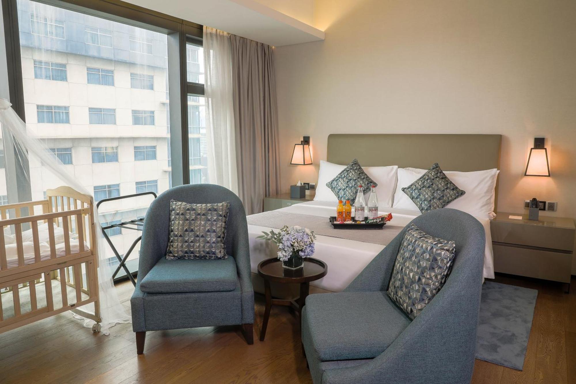 Отель Oakwood Makati Avenue Макати Экстерьер фото