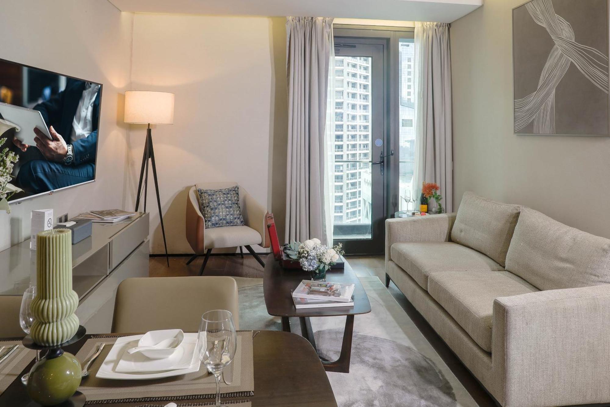 Отель Oakwood Makati Avenue Макати Экстерьер фото
