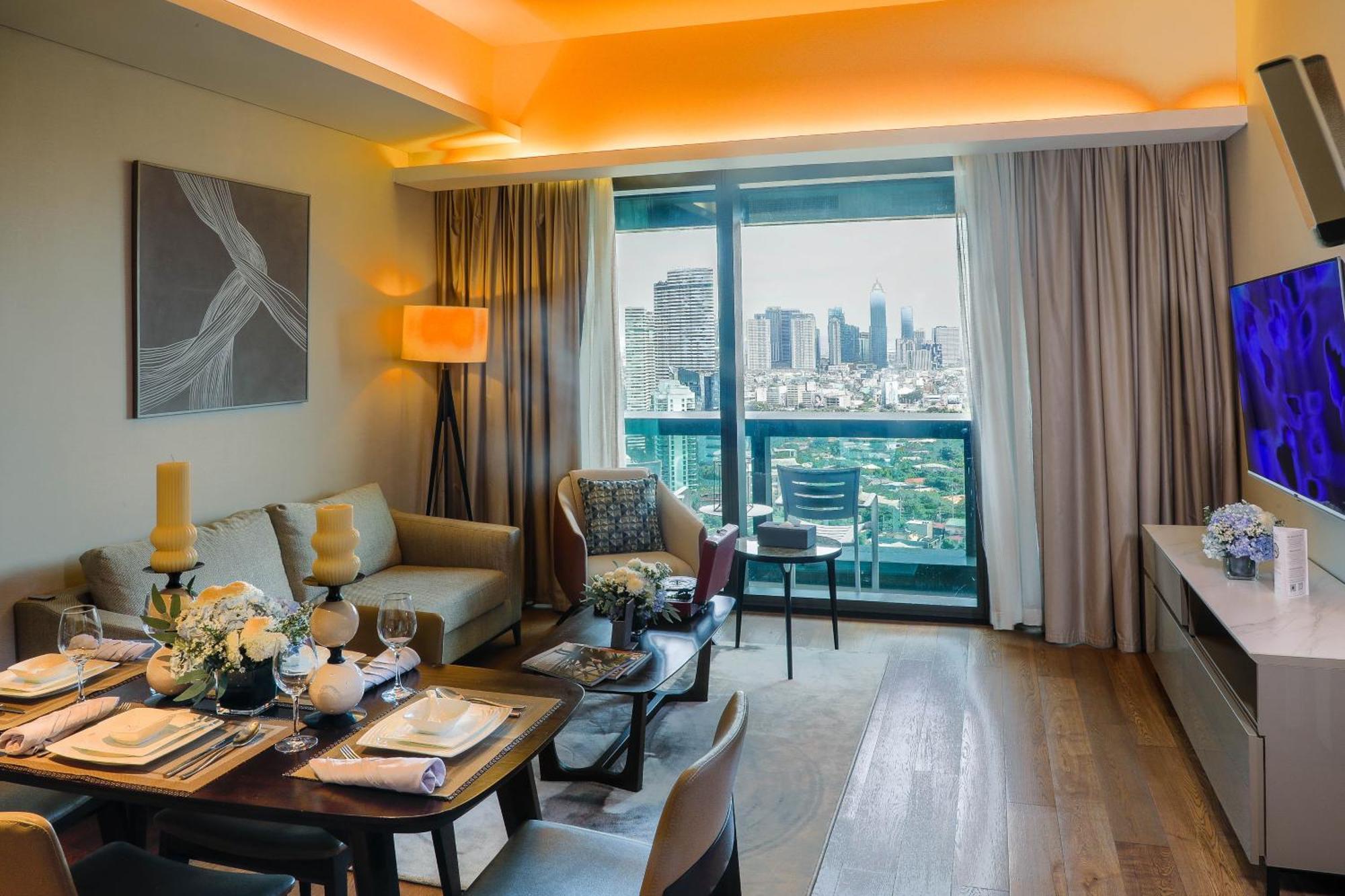 Отель Oakwood Makati Avenue Макати Экстерьер фото